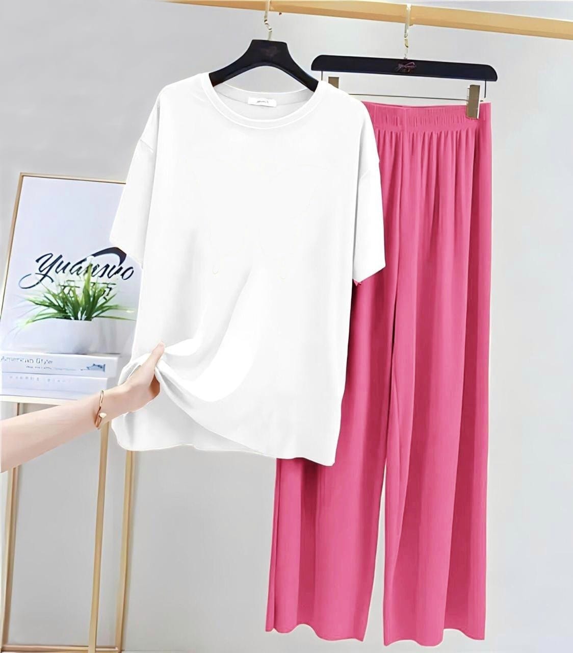 red drop shoulder & black pajama woman night suit