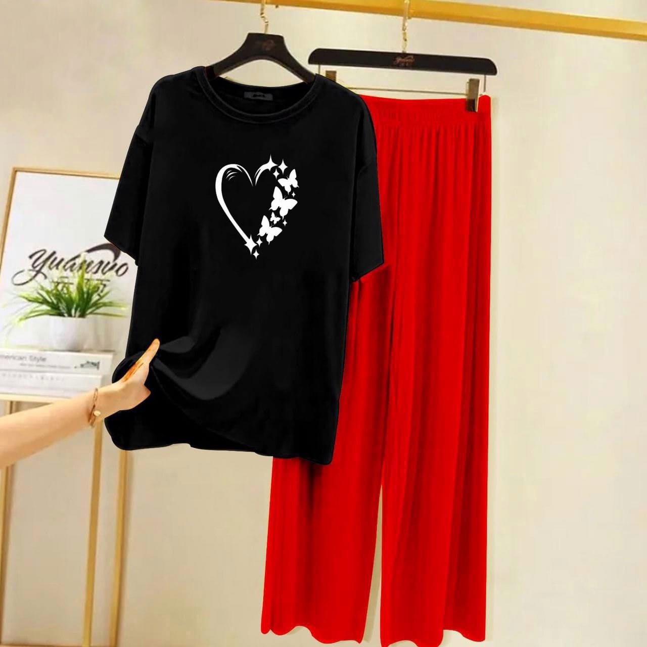 Black Heart Printed Night Suit
