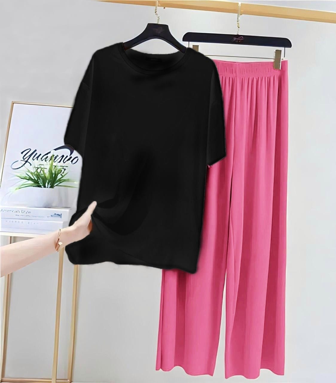 red drop shoulder & black pajama woman night suit